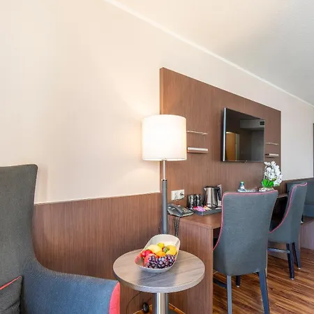 Hotel Plaza Foehr Am Bodensee 4*