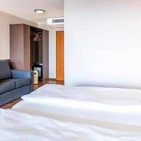Plaza Foehr Am Bodensee Hotel 4*