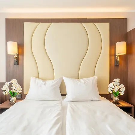 Hotel Plaza Foehr Am Bodensee 4*