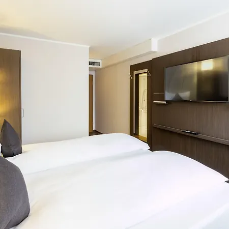 Plaza Foehr Am Bodensee 4* Φριντρισχάφεν