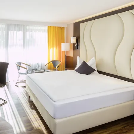 ホテル プラザ フェアー アム ボーデンゼー 4*